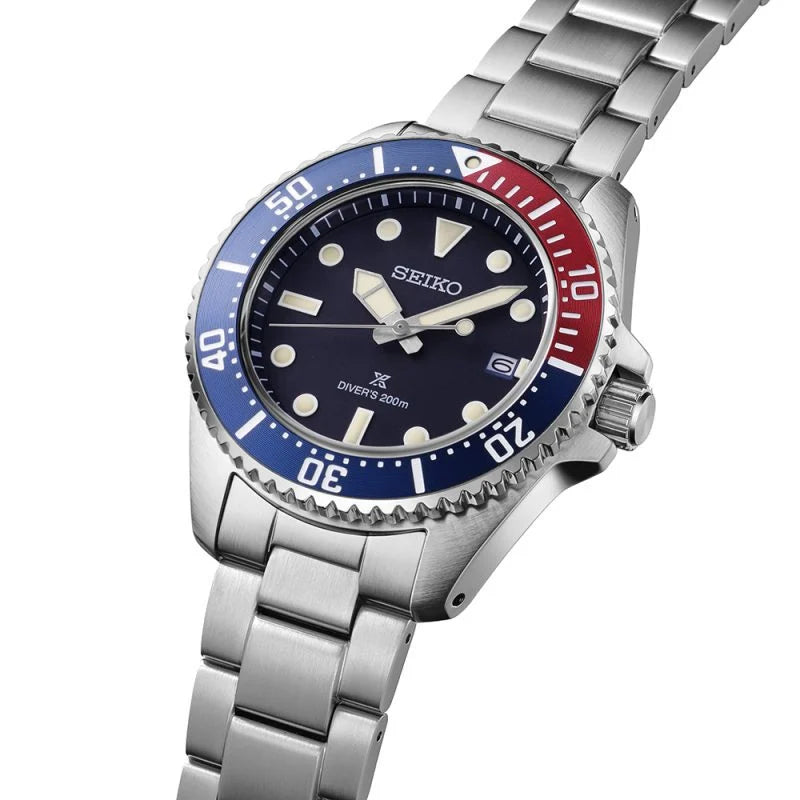 Seiko Prospex Solar Diver’s in Blue-Red-Blue Men's Watch