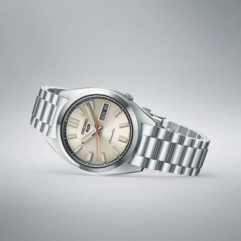 Seiko Sports 37mm Silver Automatic Men&