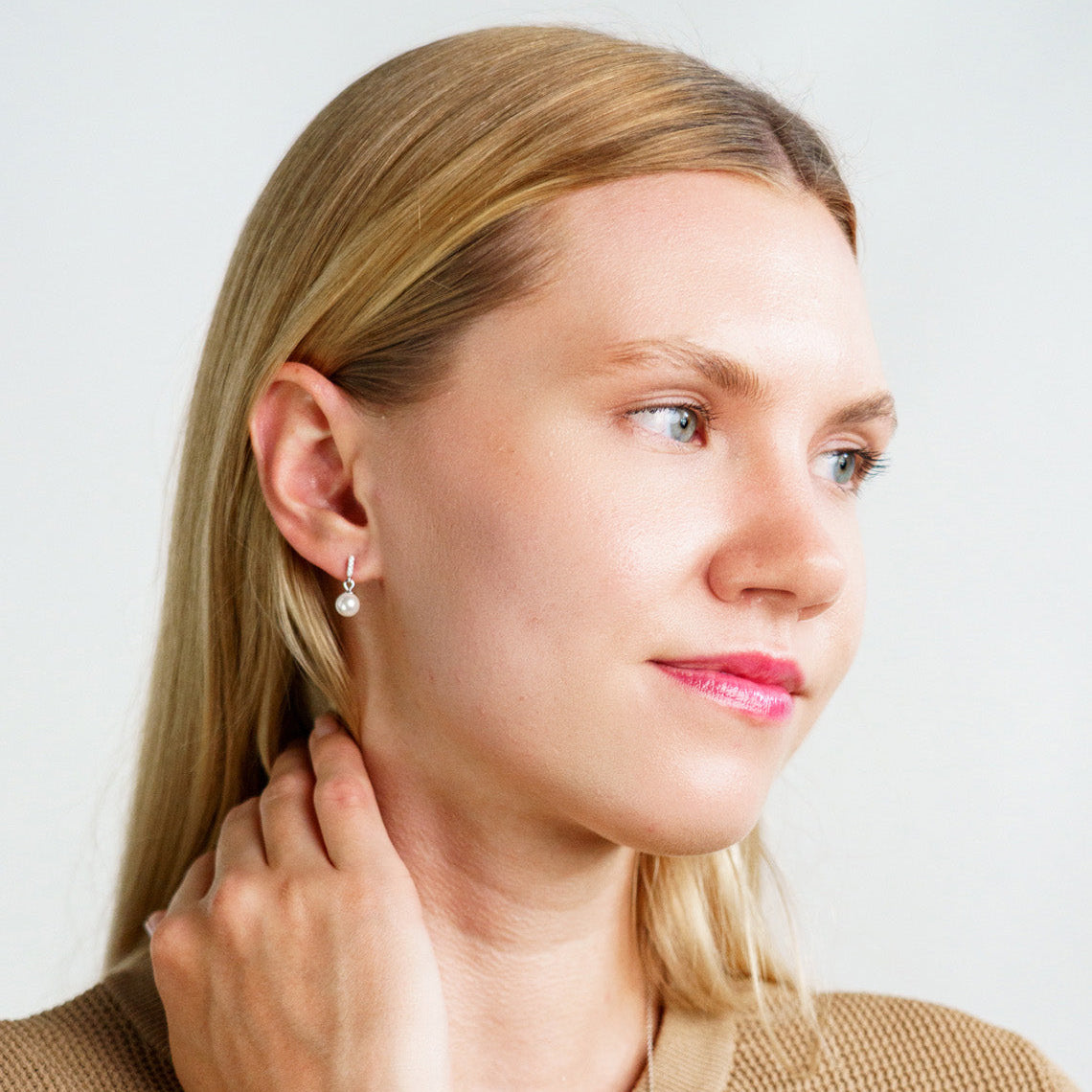 Georgini Adagio Effortless Glow Bar Dangle Silver & Pearl Earrings